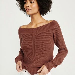 A&F OFF THE SHOULDER SWEATER